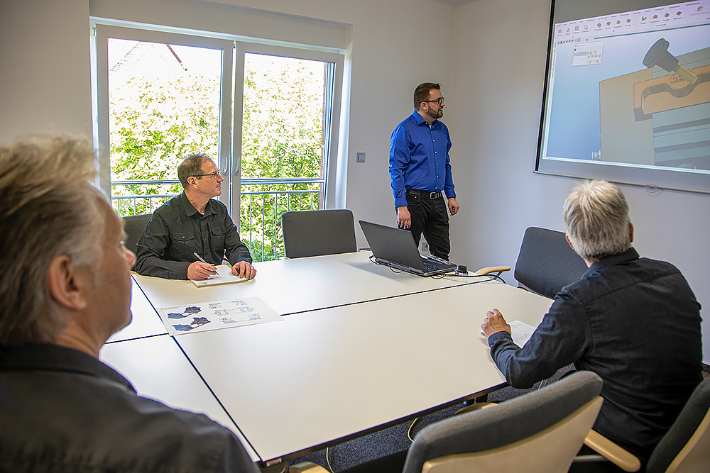 Teambesprechung in einem guten Betriebsklima